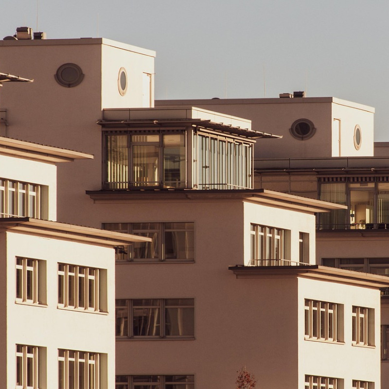 Dubai real estate skyline